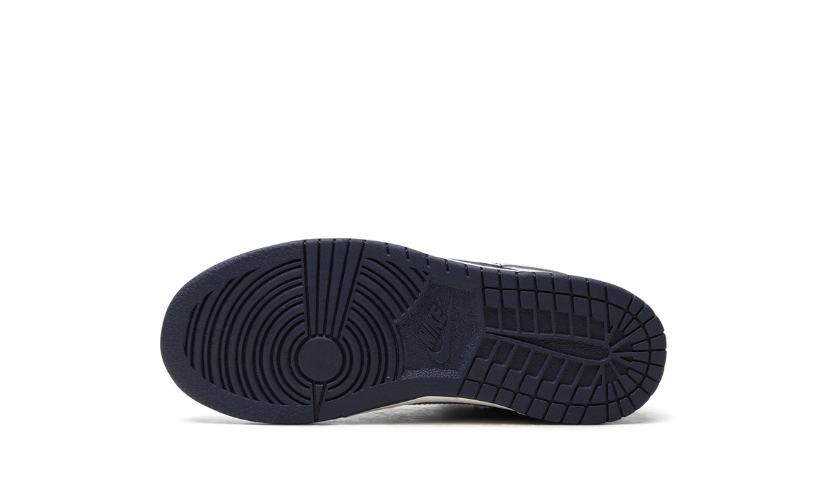 Dunk Low "Football Grey/Midnight Navy/Summit White" FB9108 002