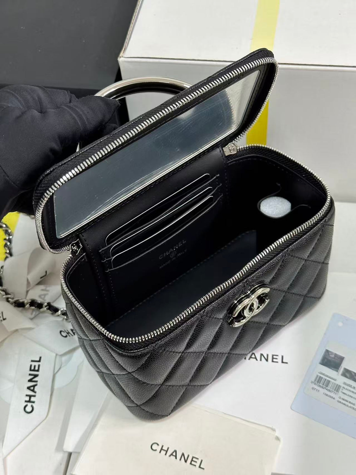 CC 25P Hidden Enamel Handle Makeup Bag Black Lychee Leather