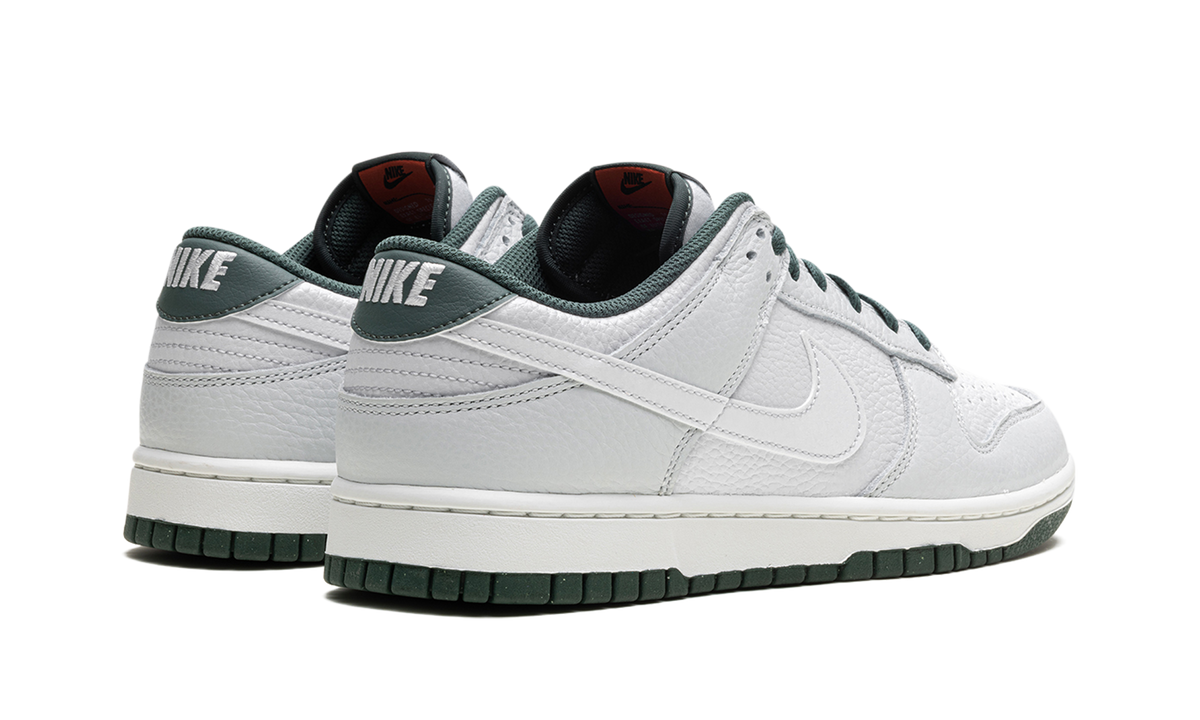 NIKE DUNK LOW "VINTAGE GREEN" HF2874 001