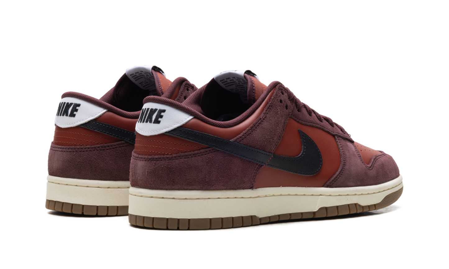 Dunk Low Retro SE "Mars Stone" IB6399 600