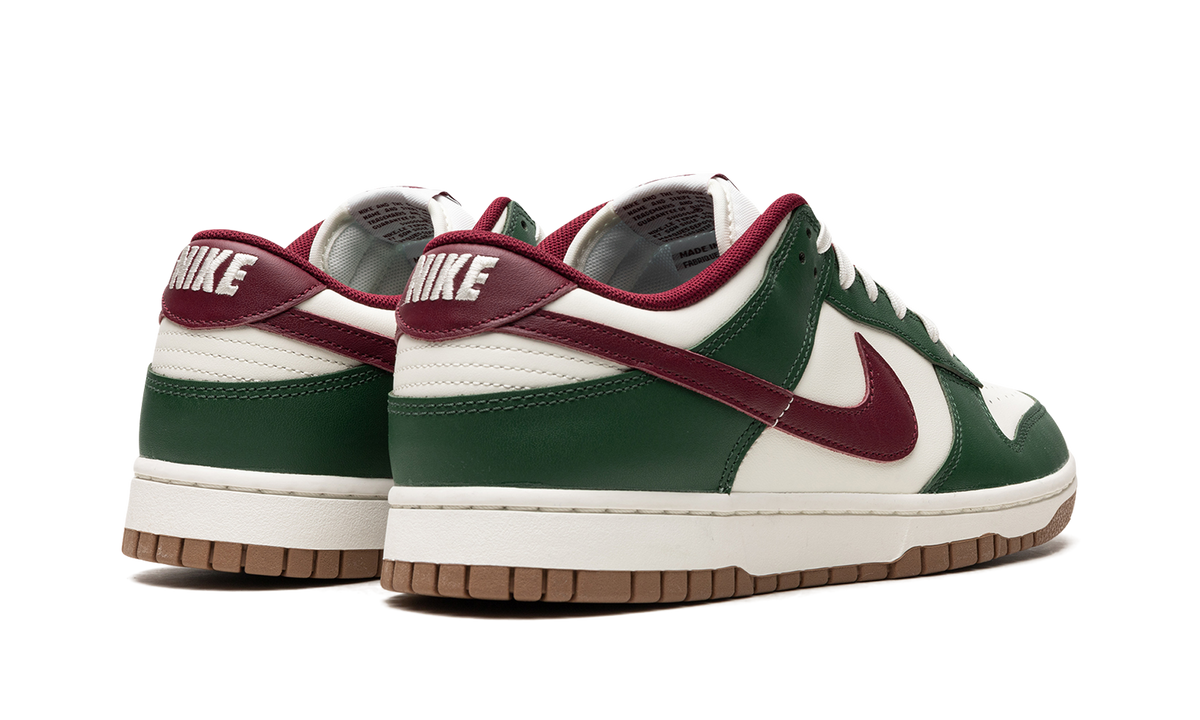 Dunk Low Retro "Gorge Green / Team Red" FB7160 161
