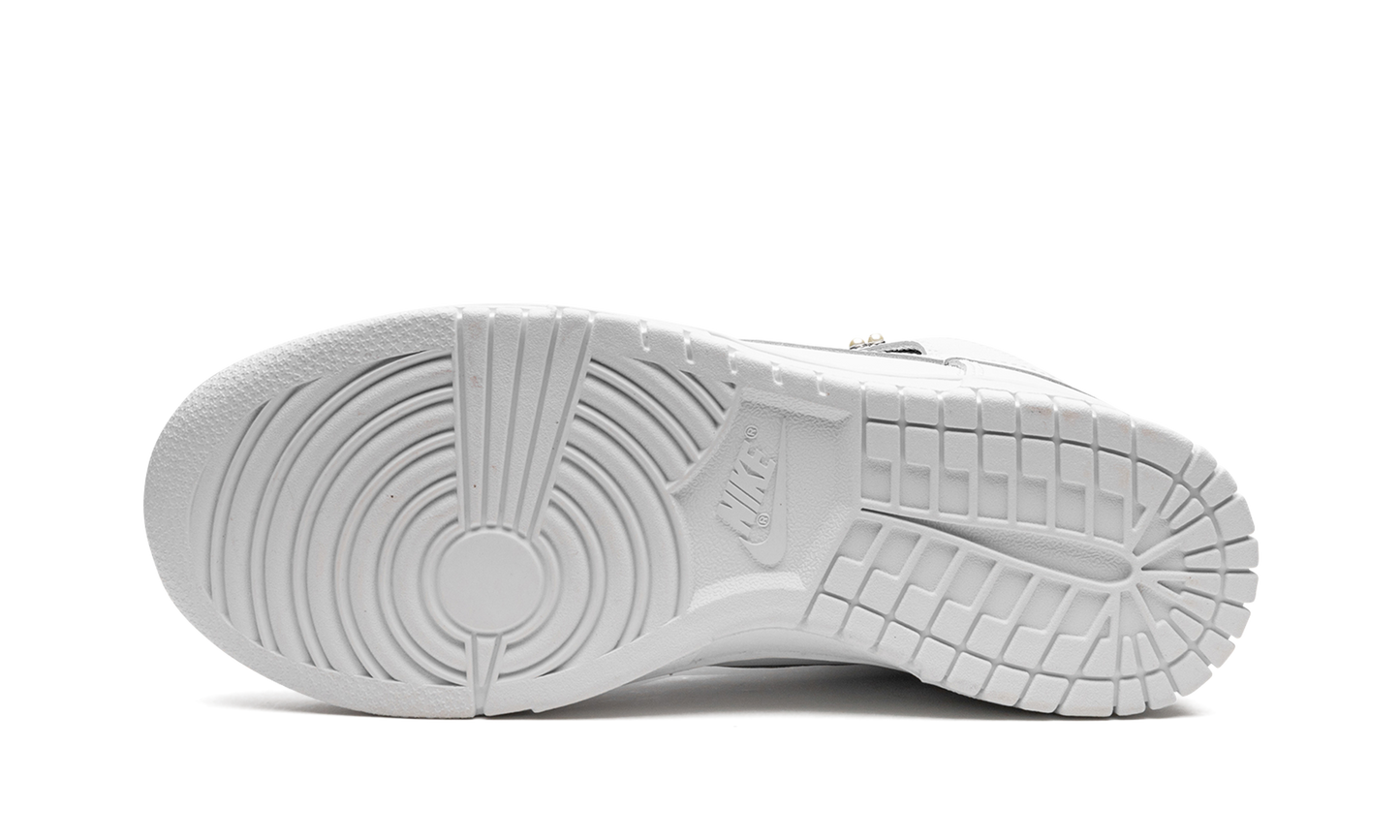 DUNK HIGH SE MNS WMNS "Pearl White" DM7607 100