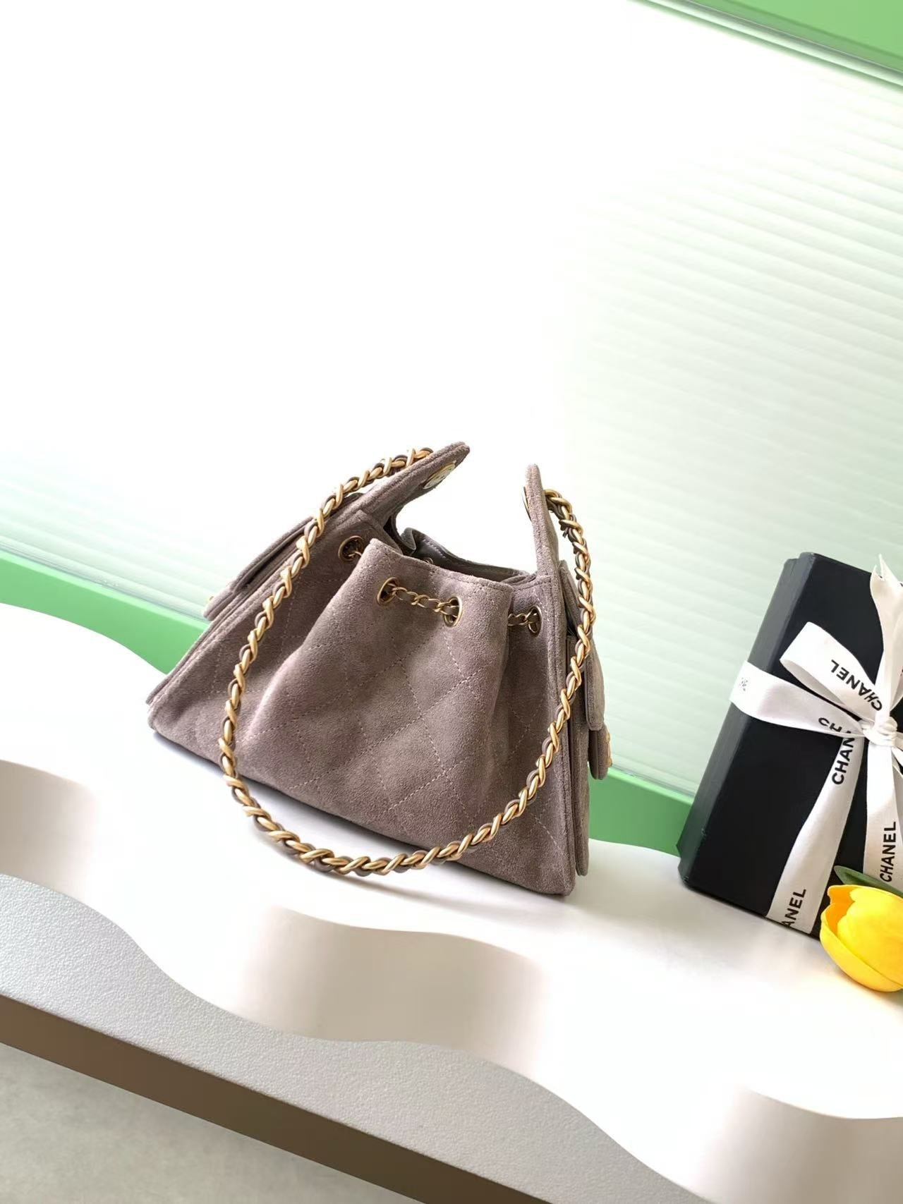 CC 26c Hobo Bag 22cm Grey Suede