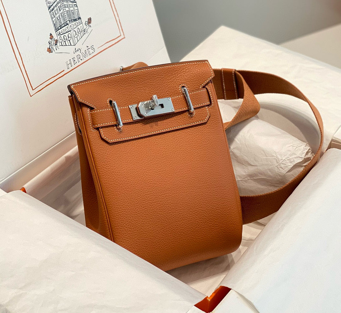HM HAC A DOS PM 26CM GOLD TOGO LEATHER SILVER HARDWARE