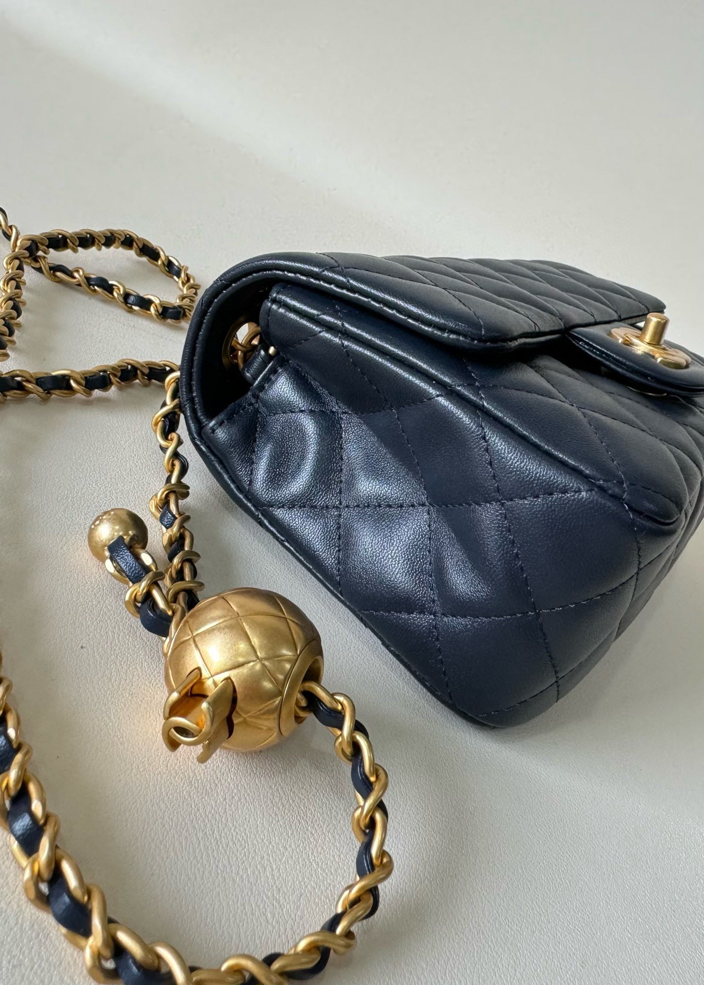 CC 20 Flap Bag 20cm Dark Blue Lambskin