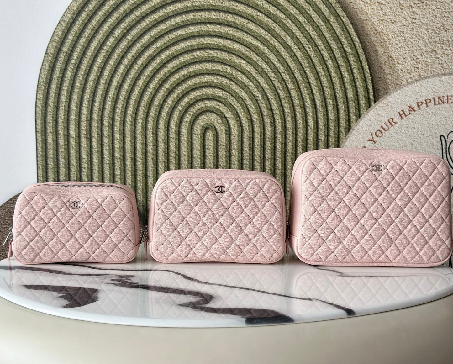 CC Classic Pouch CC Logo Diamond Quilted Pink Caviar Calfskin