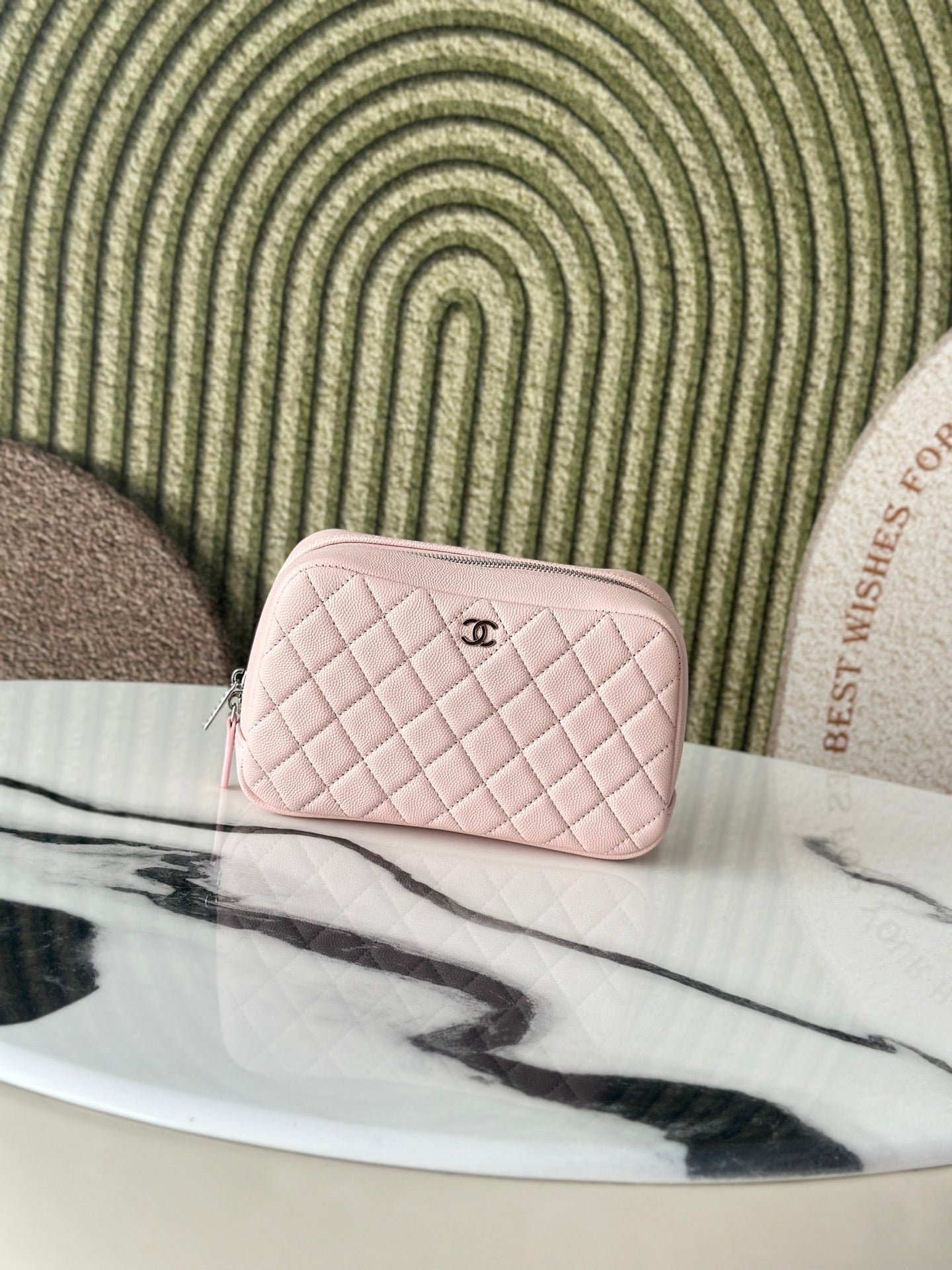 CC Classic Pouch CC Logo Diamond Quilted Pink Caviar Calfskin
