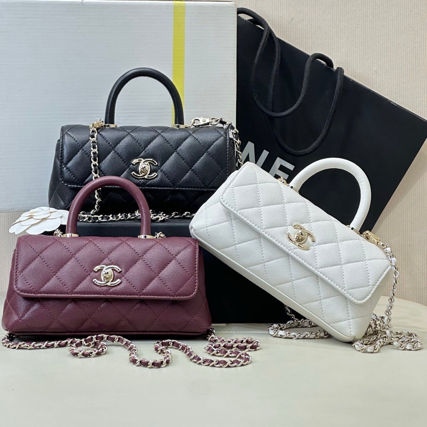 CC Coco Handle Bag 21cm Grained Calfskin Leather