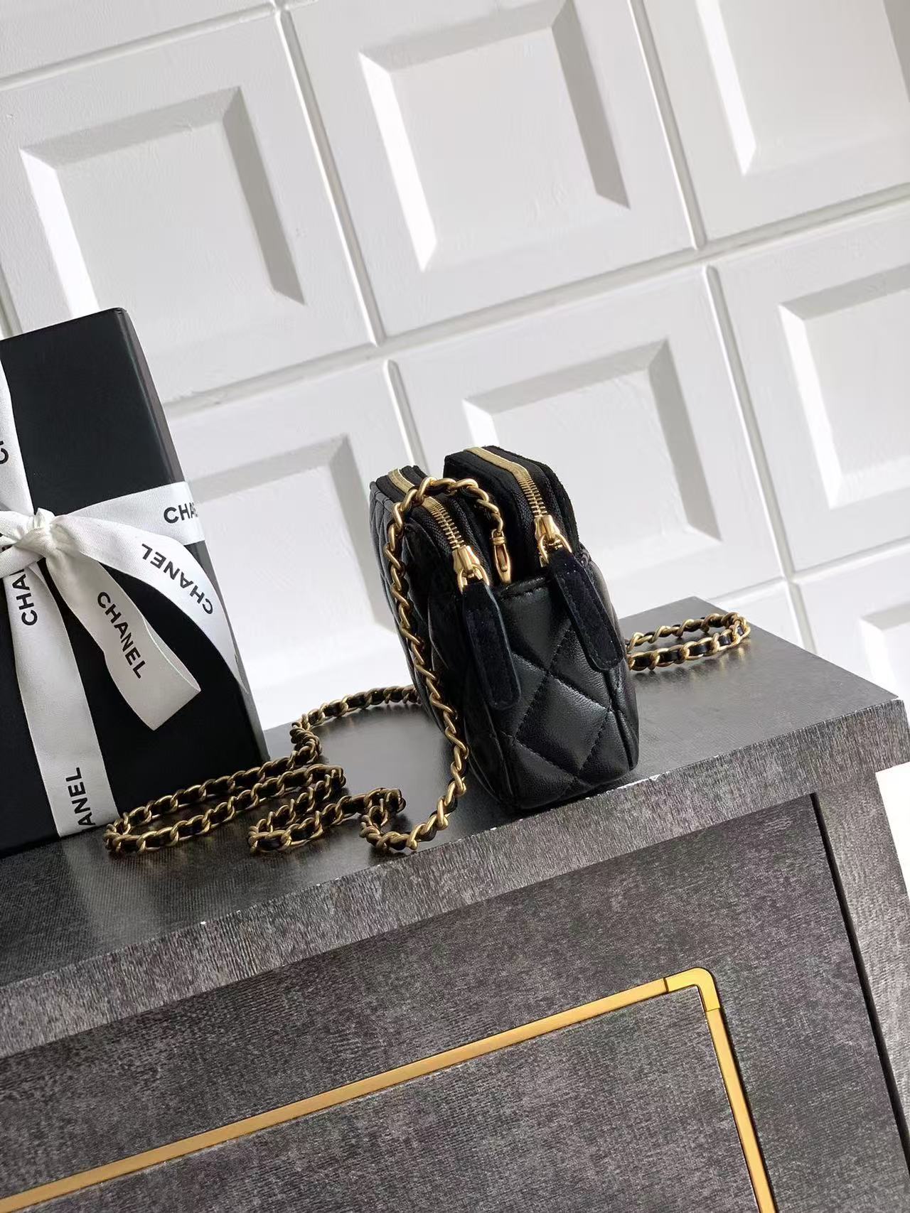 CC 25A Touch Phone Holder Bag 17.5cm with Chain Black Lamskin
