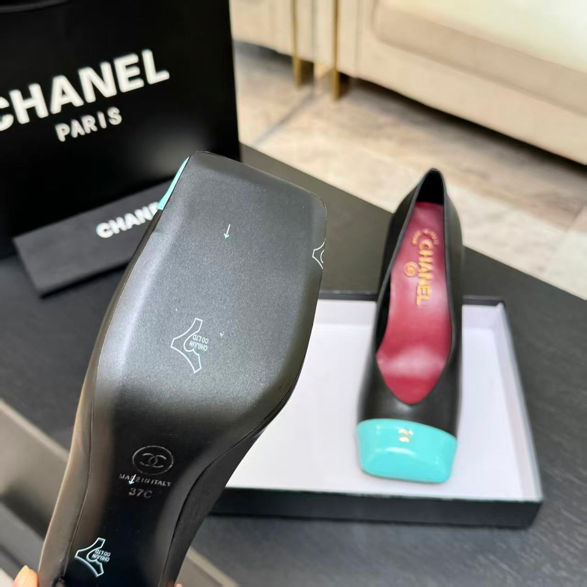 CC Spring-Summer 2026 Pump 9cm Mint Blue Black Patent Leather Sheepskin