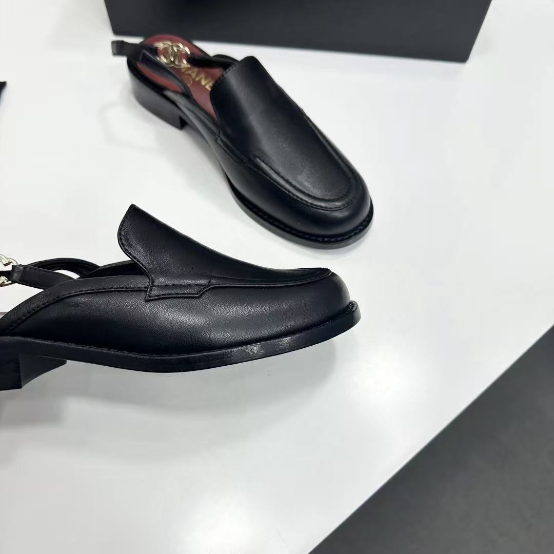 CC Spring/Summer 2026 Mocassin Slingback Black Burgundy Leather GHW