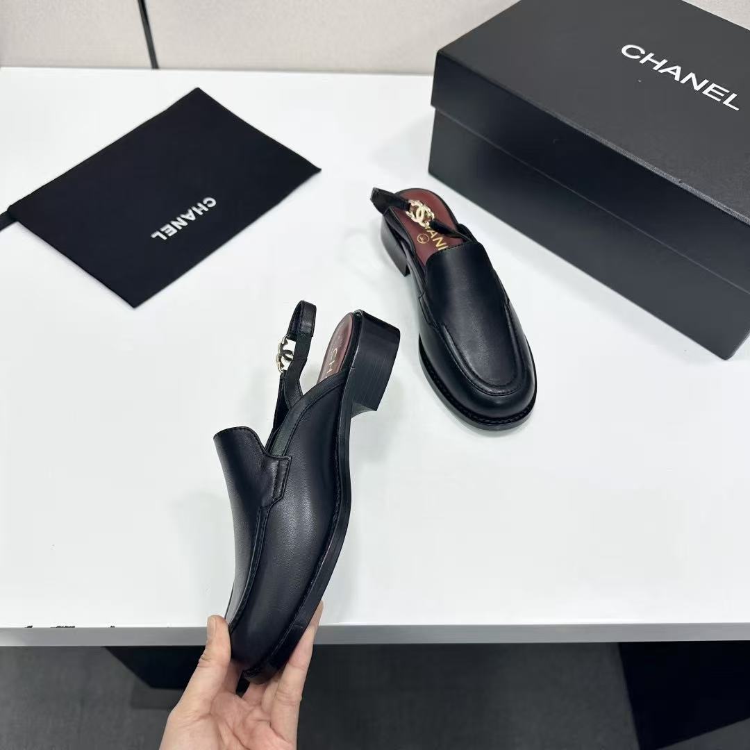 CC Spring/Summer 2026 Mocassin Slingback Black Burgundy Leather GHW