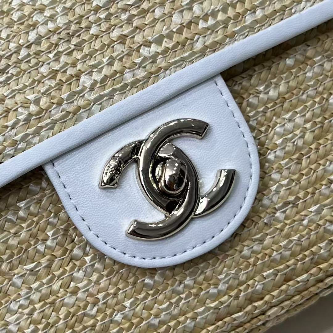 CC Small Flap Bag 23cm Beige Gold Hardware in Raffia