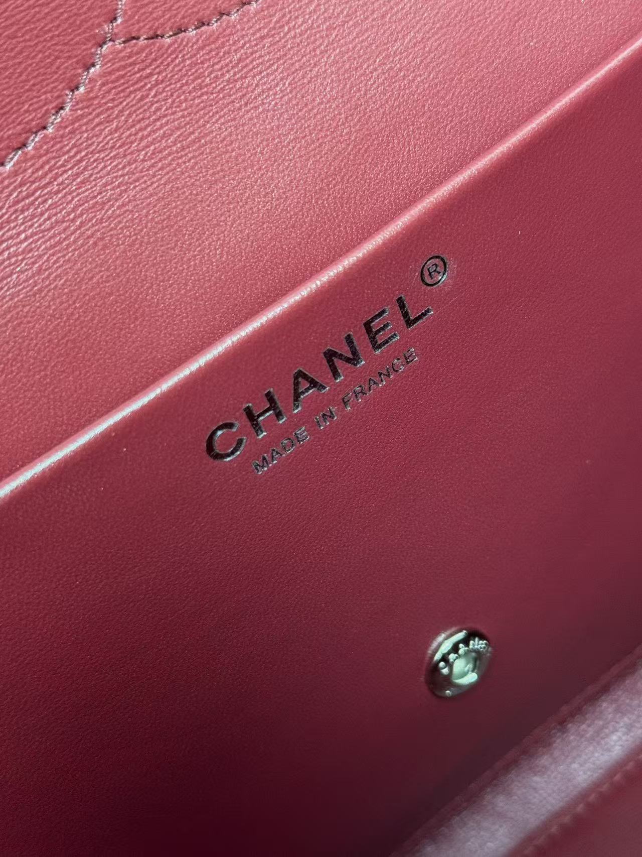 Chanel 2026 Maxi Flap Bag 29cm Black Calfskin