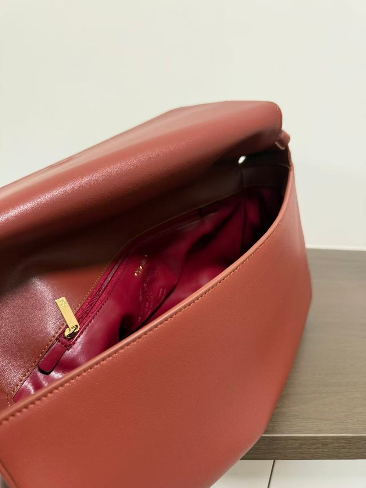 CC 26s Maxi Messenger Bag Brown Lambskin