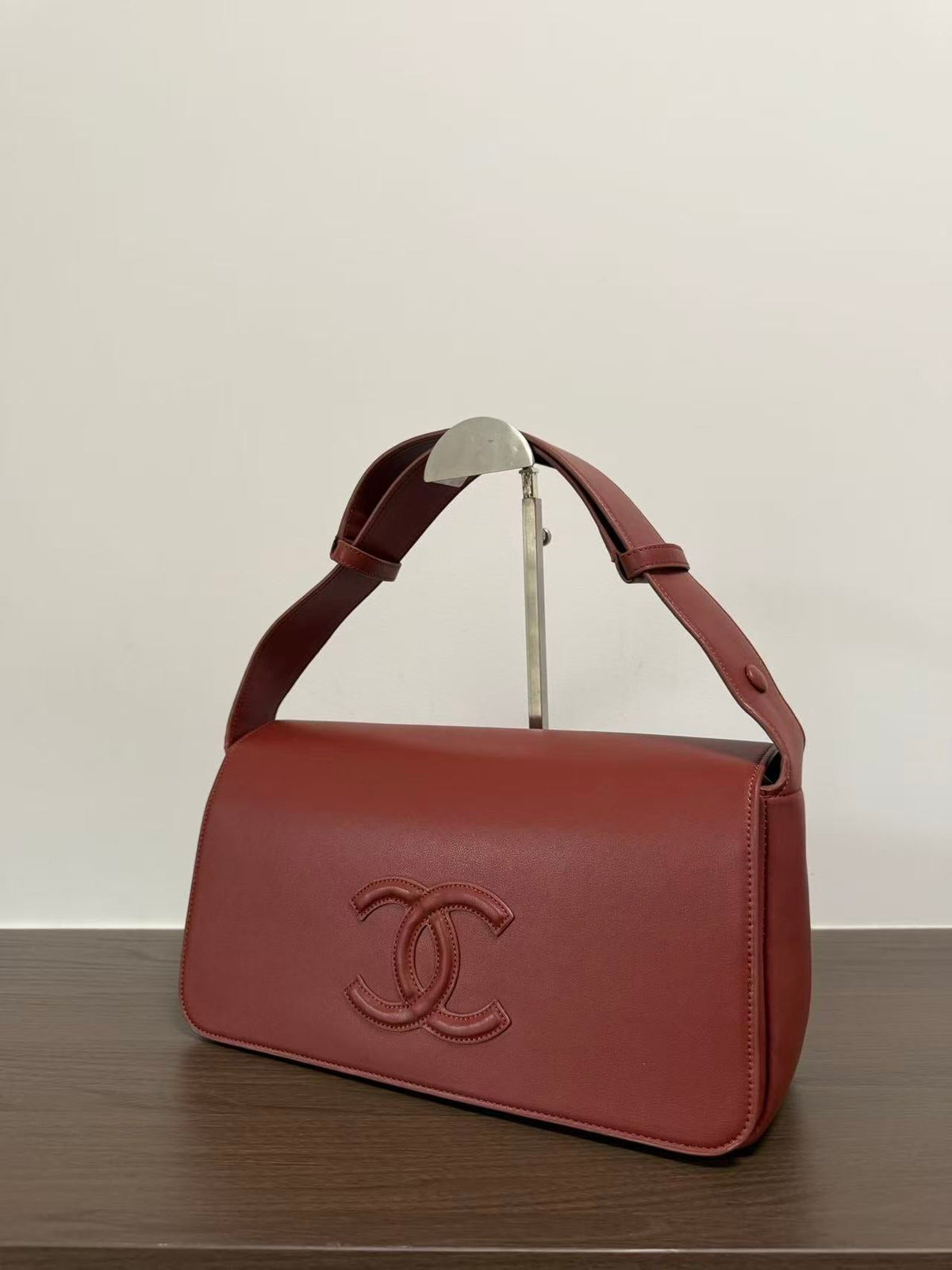 CC 26s Maxi Messenger Bag Brown Lambskin