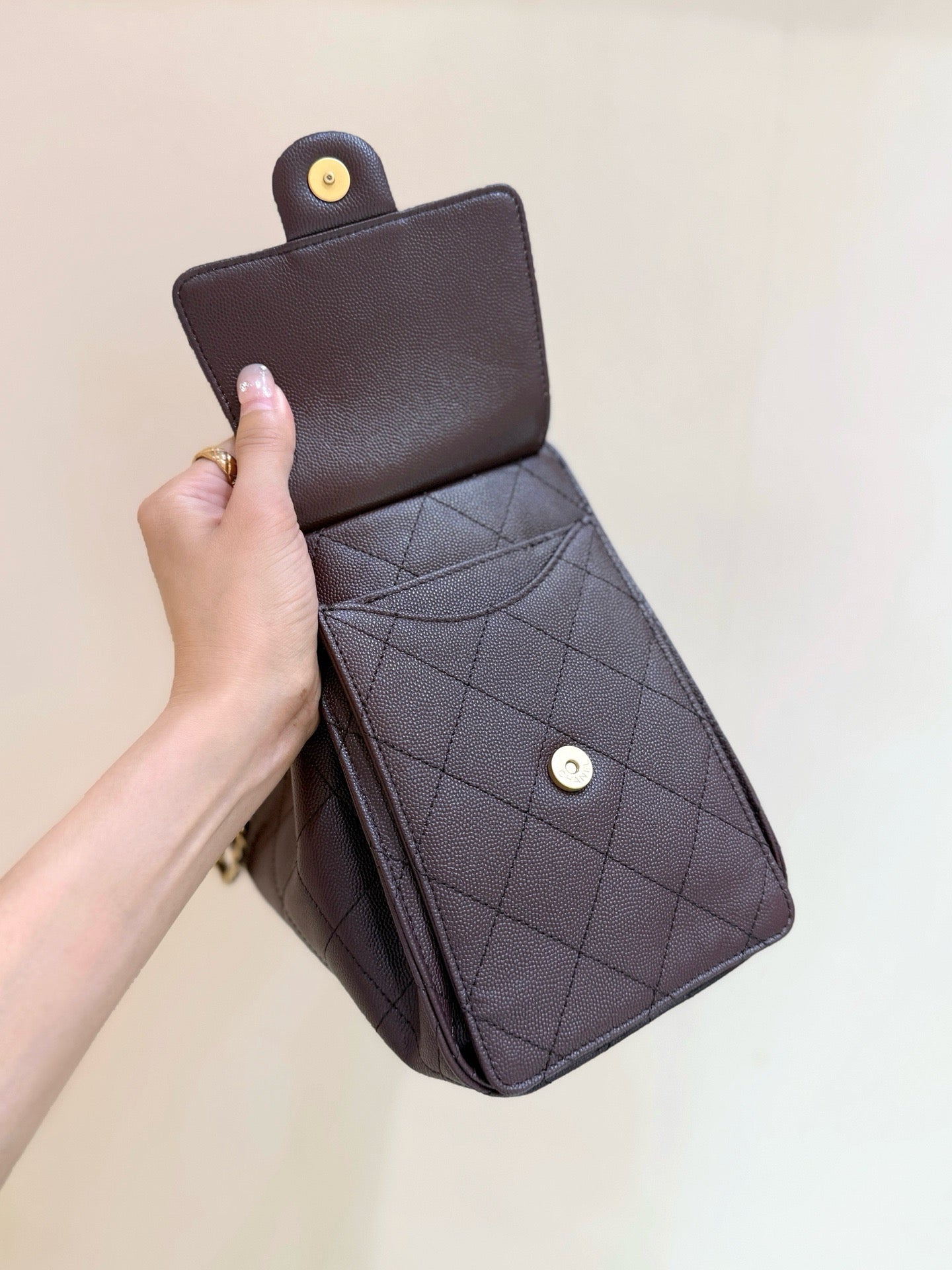 CC 25FW Hobo Bag 26cm Dark Brown Caviar