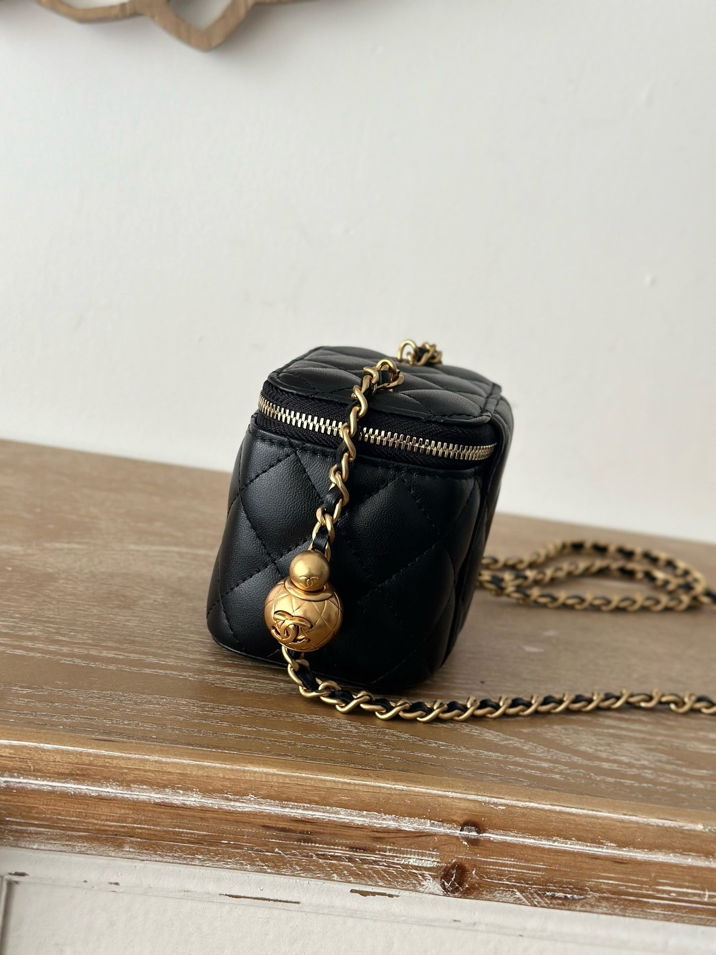 CC Vanity Case Small 10.5cm Black Lambskin