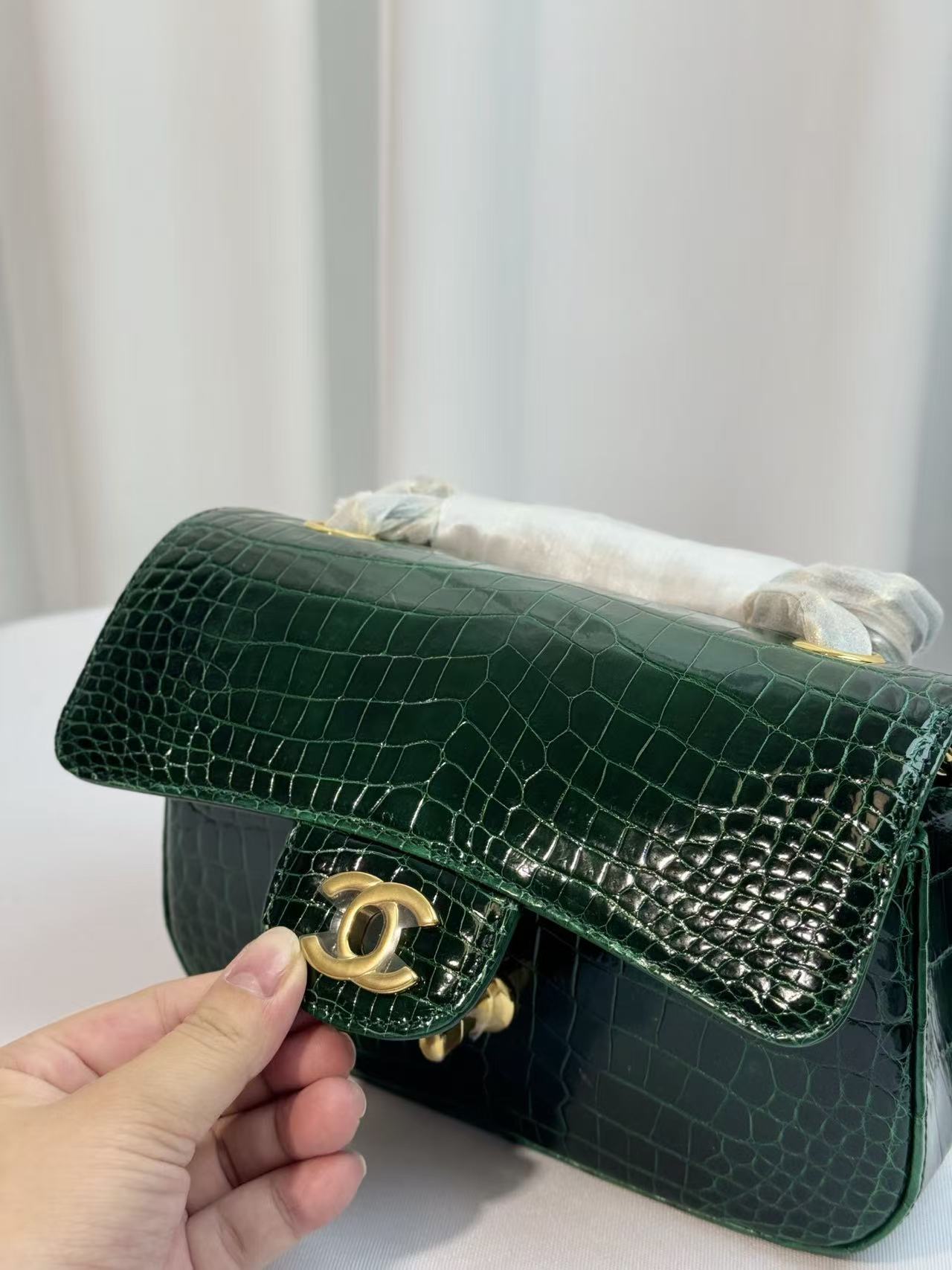 CC Mini Flap Bag 20cm Teal Green Crocodile (Need production time)