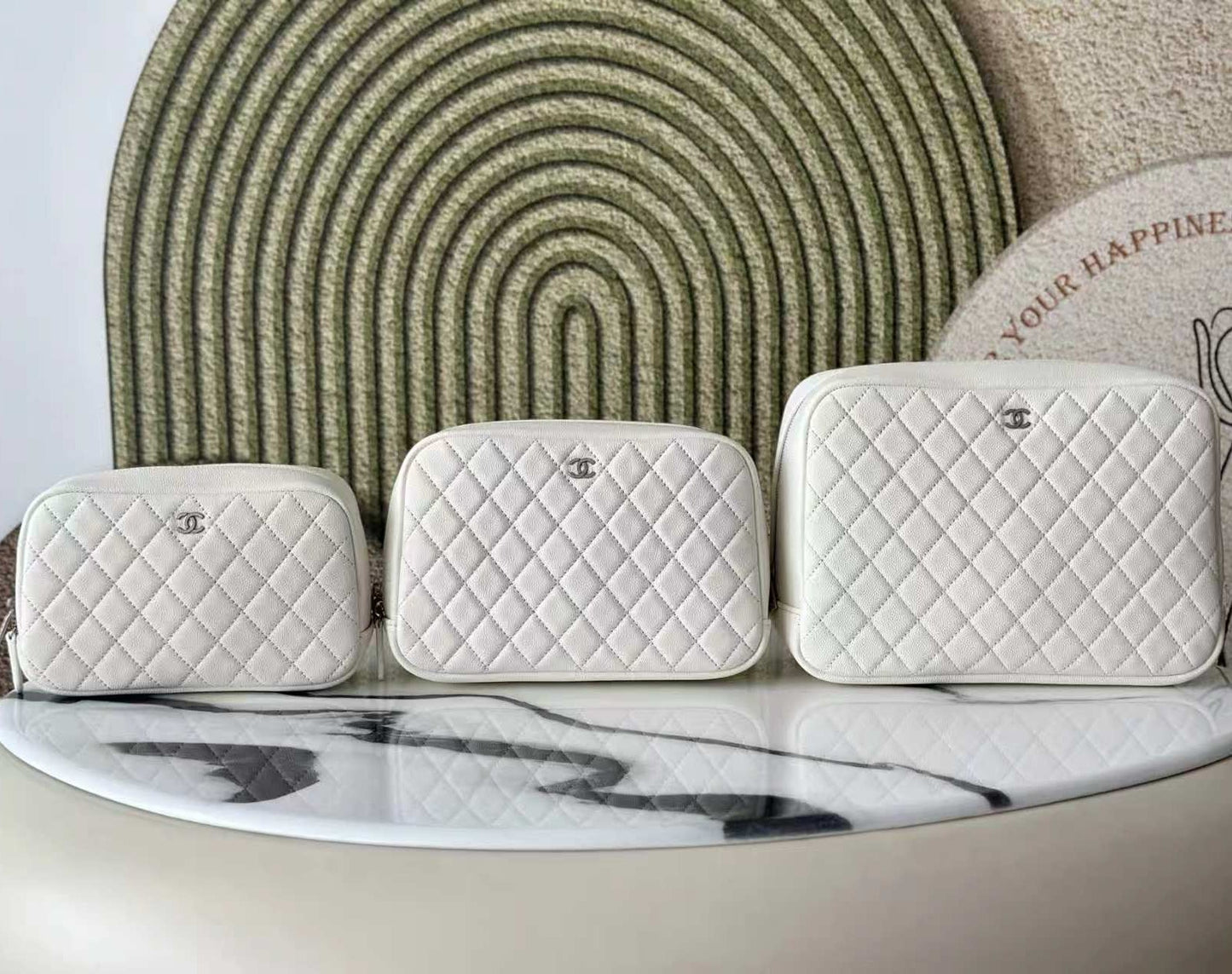 CC Classic Pouch CC Logo Diamond Quilted White Caviar Calfskin