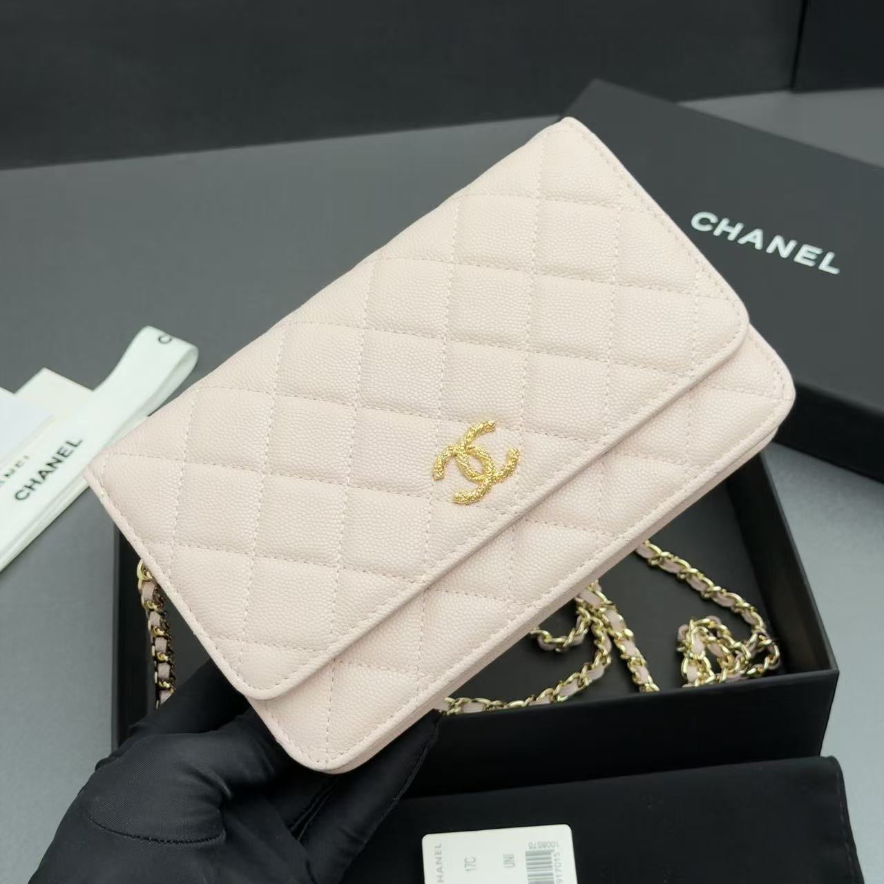 CC 26s WOC 19cm Light Pink Caviar Gold Hardware