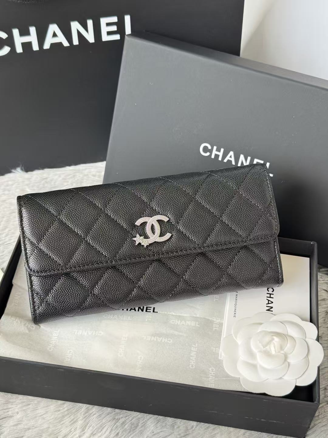 CC Quilted Flap Wallet Black Caviar