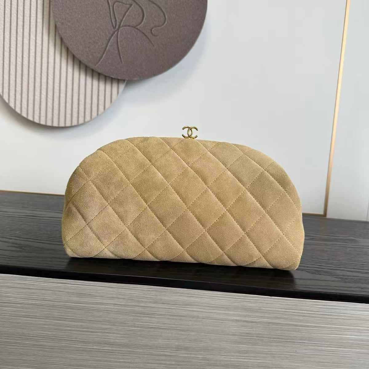 CC Large Quilted Clutch Chain Brown Suede 2026