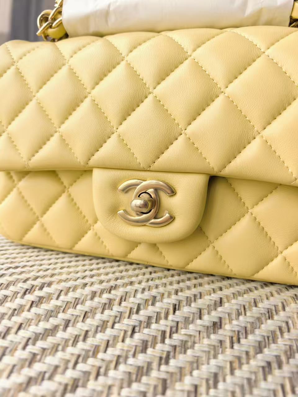 CC 26s Classic Flap Bag 20cm Light Yellow Lambskin