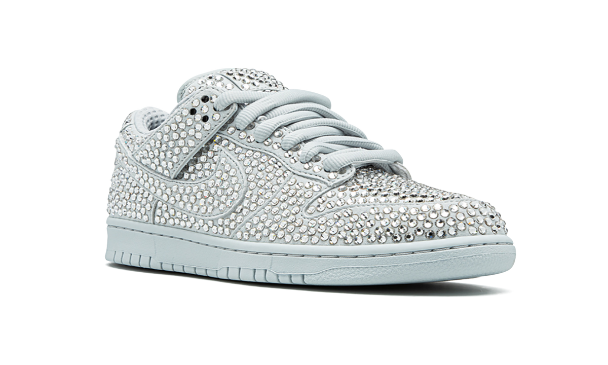 Dunk Low "Cactus Plant Flea Market - Swarovski Crystals" CZ2670 001