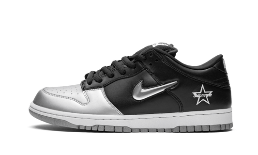 SB Dunk Low OG QS "Supreme - Jewel Swoosh Silver/Black" CK3480 001