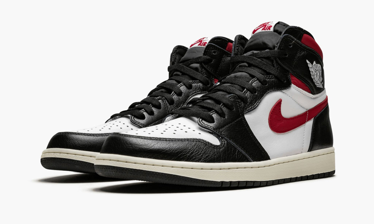 Air Jordan 1 Retro High OG Gym Red Sneakers - Collaboration Release