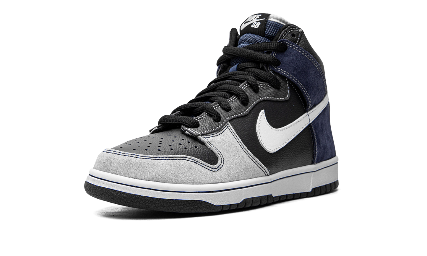 Dunk High Pro SB "UnFutura" 305050 015