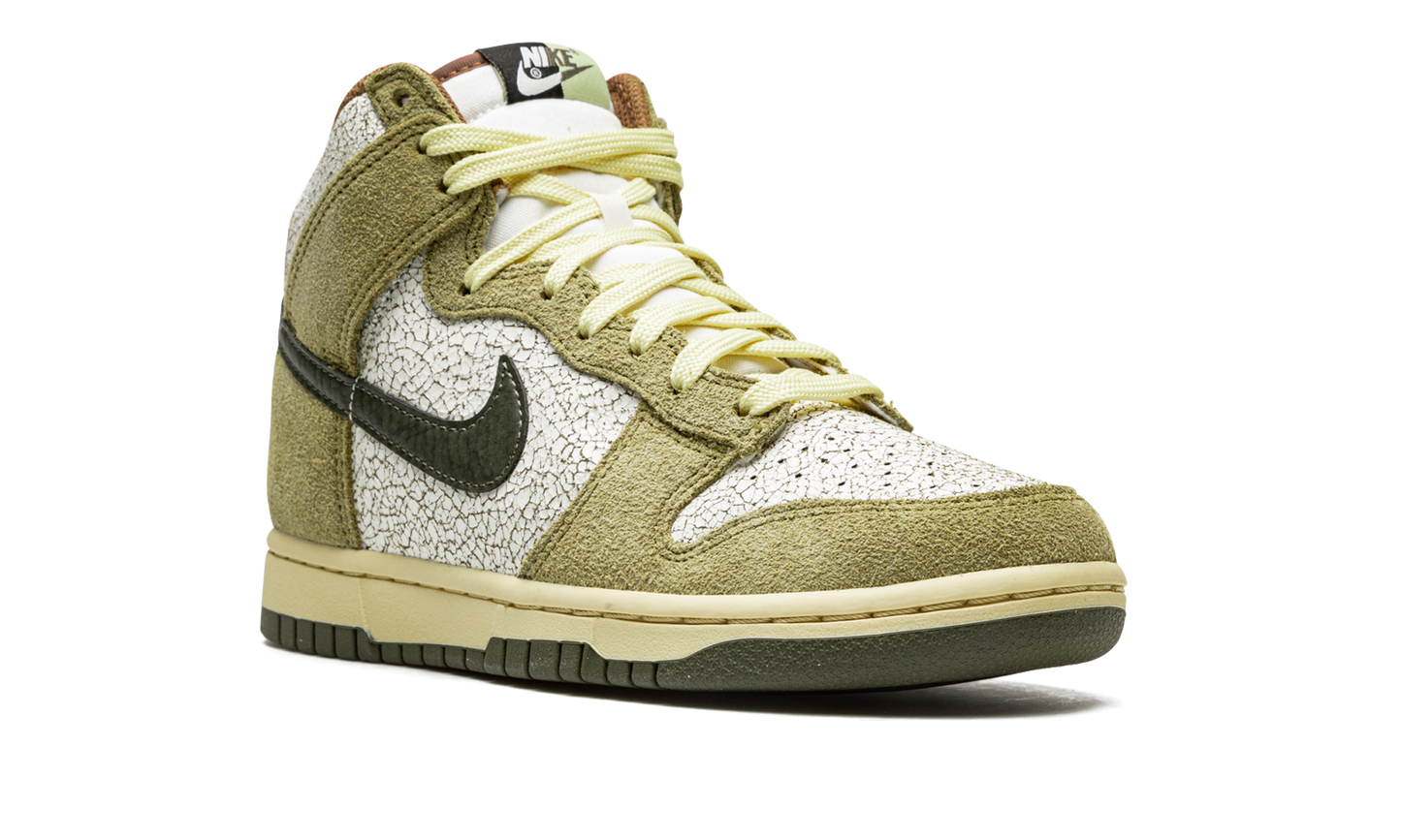 Dunk Hi Retro "Re-Raw Halloween" DO6713 300