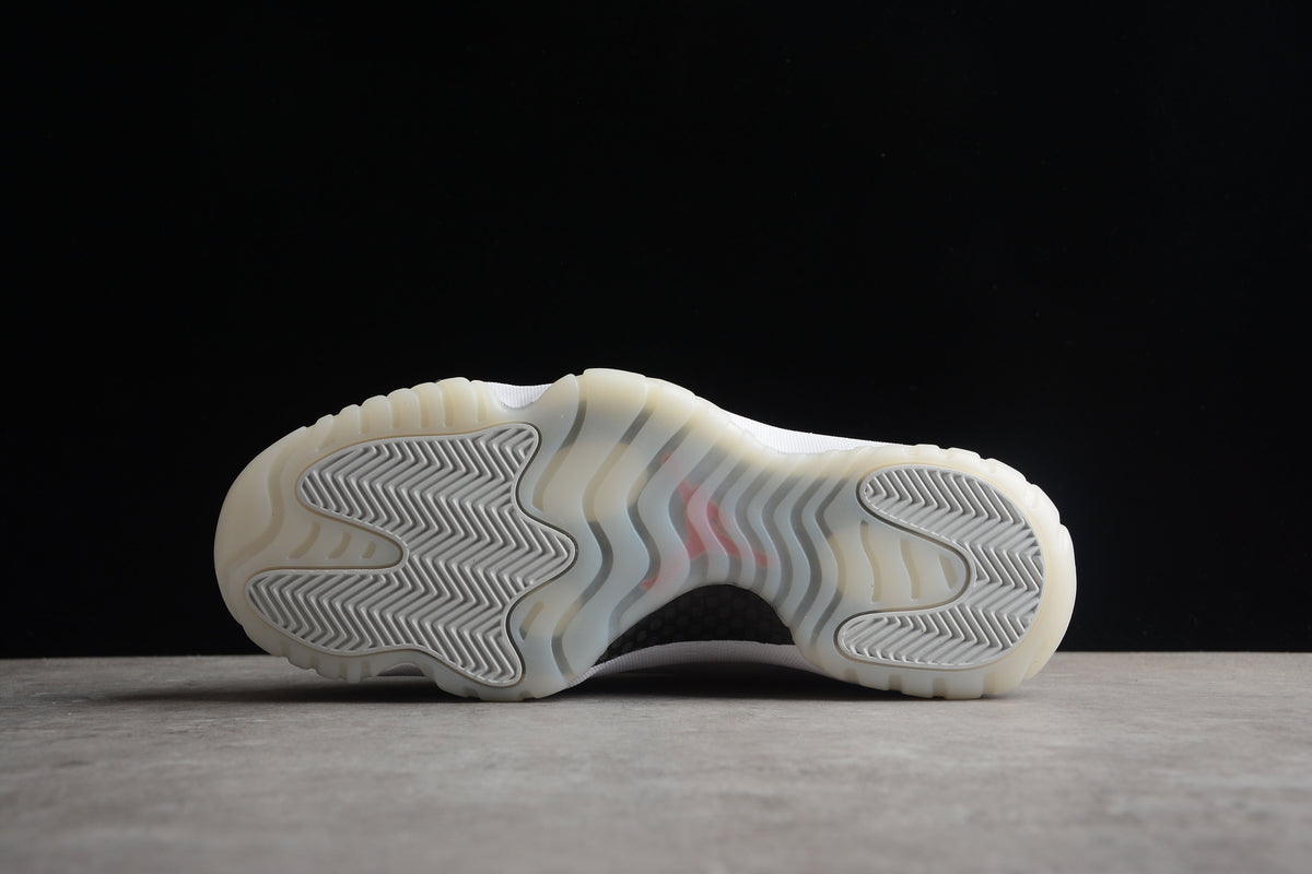 AJ 11 Platinum Tint
