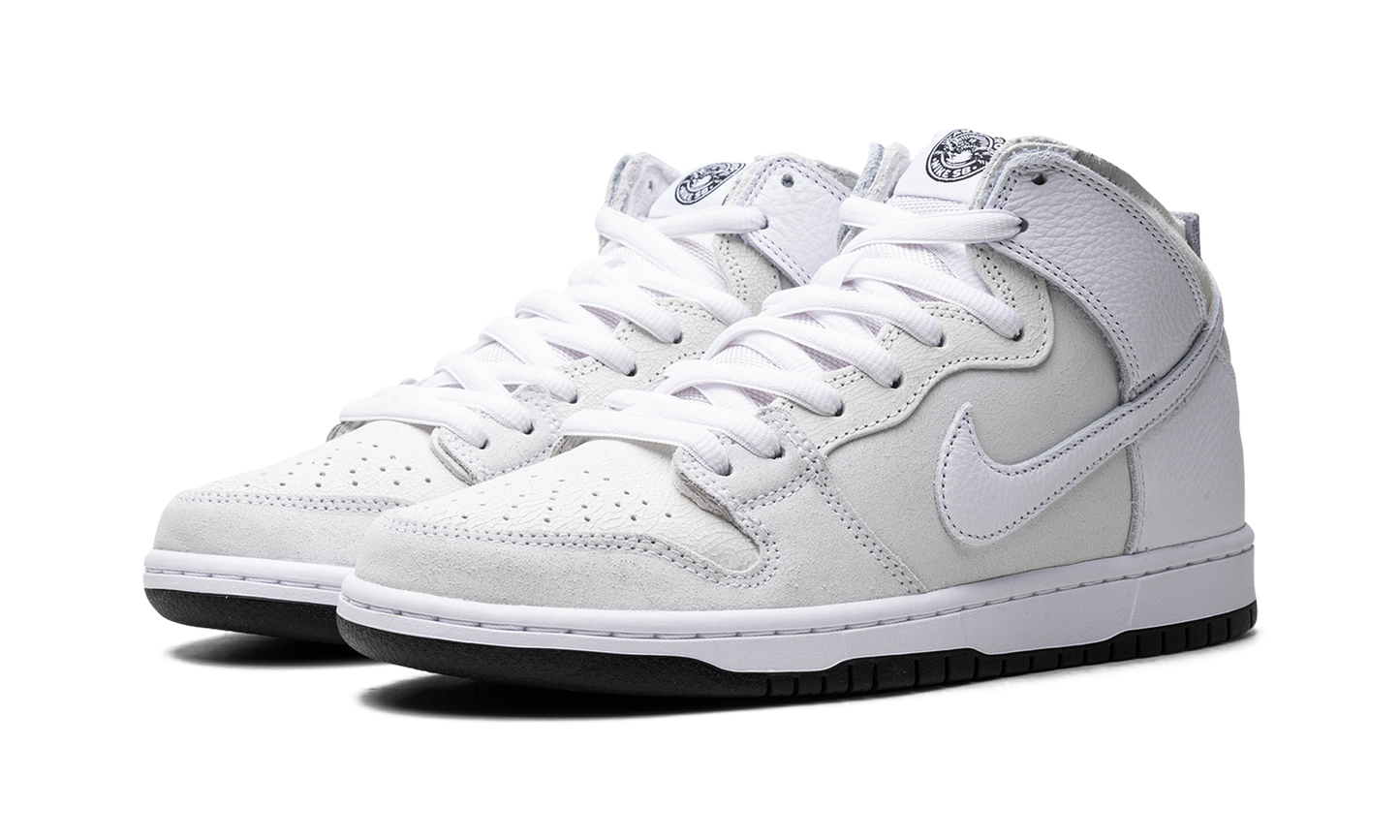 SB Dunk High "Antihero" HM5837 100