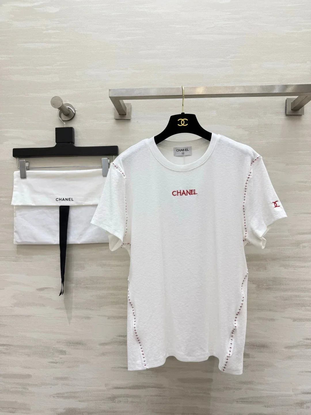 Chanel 2026 Hand-stitched Short-Sleeve T-Shirt Cotton 666402