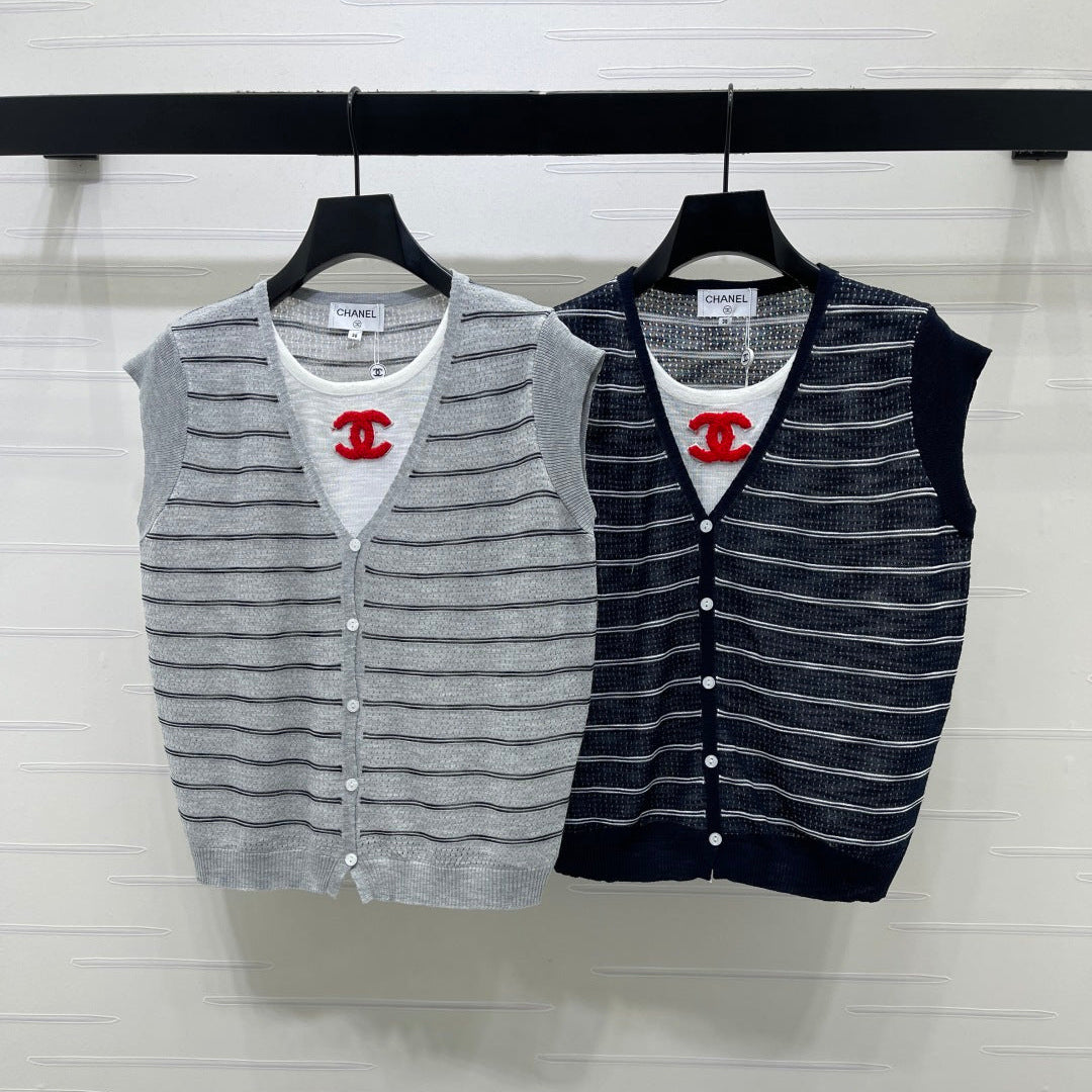 CC Striped V-Neck Knit Vest Wool 406419