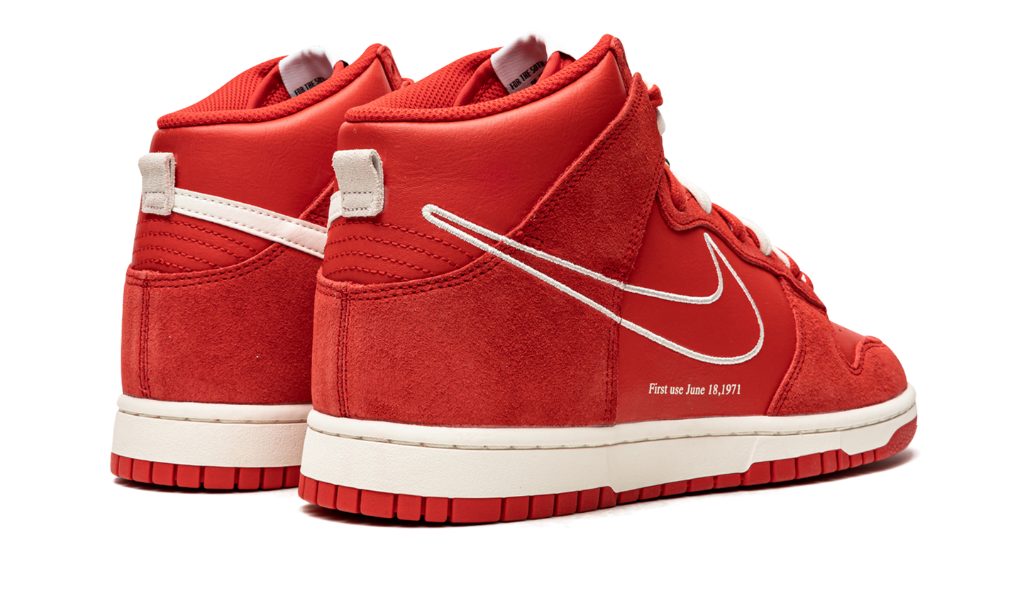 Dunk Hi SE "First Use" DH0960 600