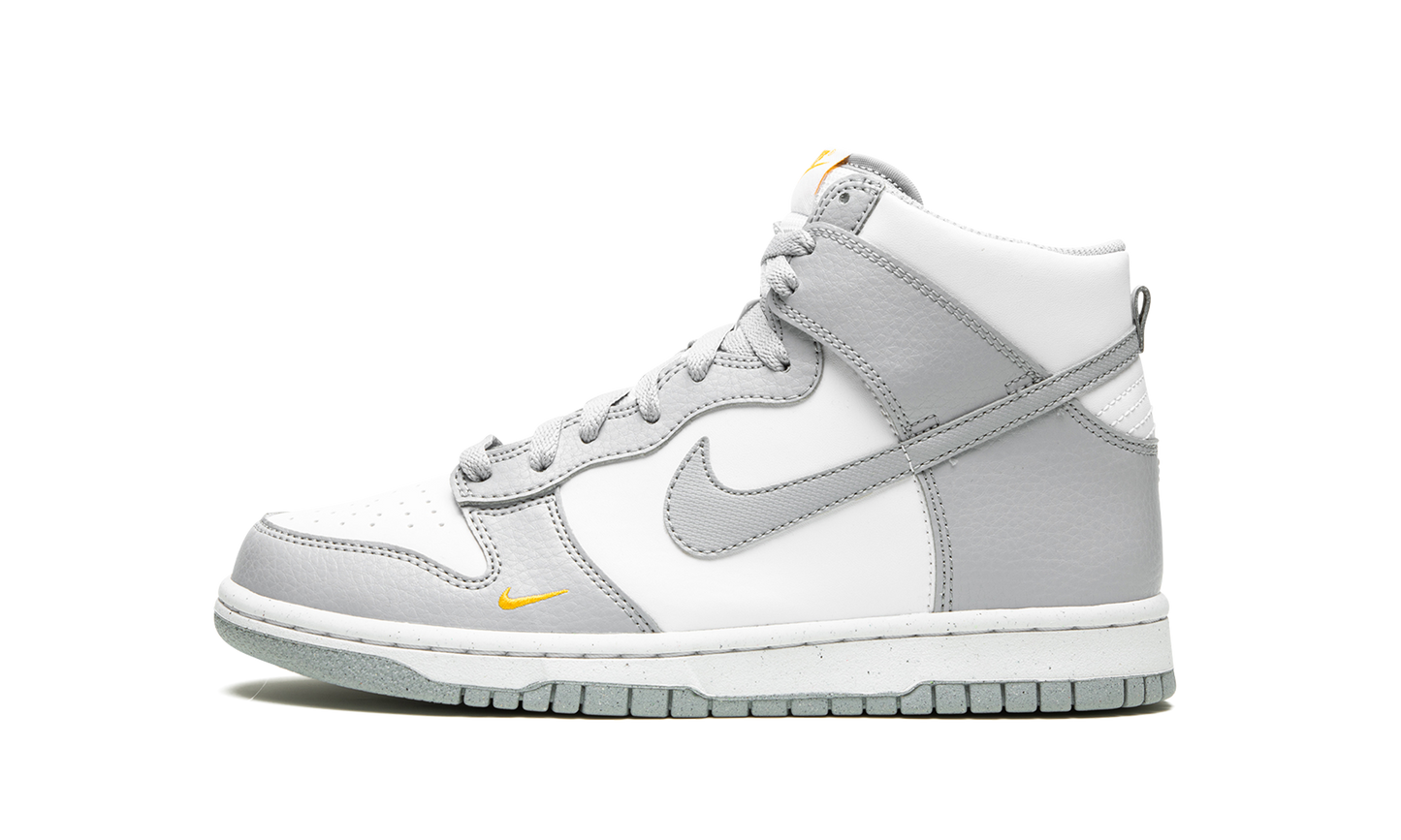 Dunk High GS "Next Nature Wolf Grey Marigold" FD9773 001
