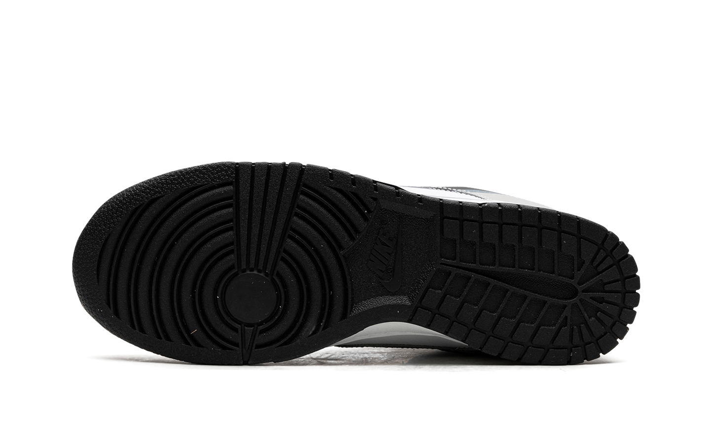Dunk Low "Stencil Swoosh" FD0661 100