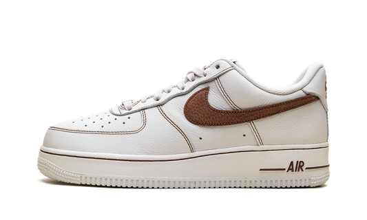Air Force 1 '07 LV8 "Ivory Saddle Bro" HQ2037 101