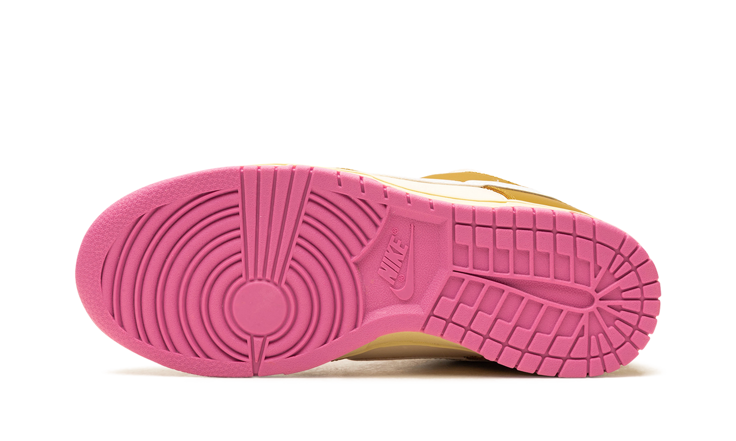 DUNK LO SE WMNS "Dance - Bronzine Pink" FD8683 700
