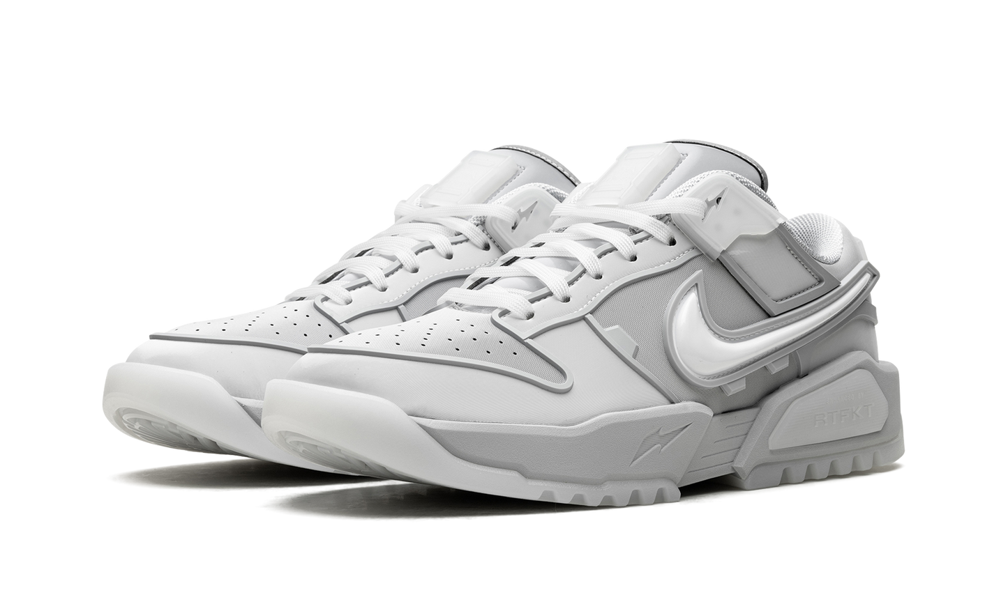 Dunk Genesis Low "RTFKT Ghost (Edition of 8461)" HQ3034 001
