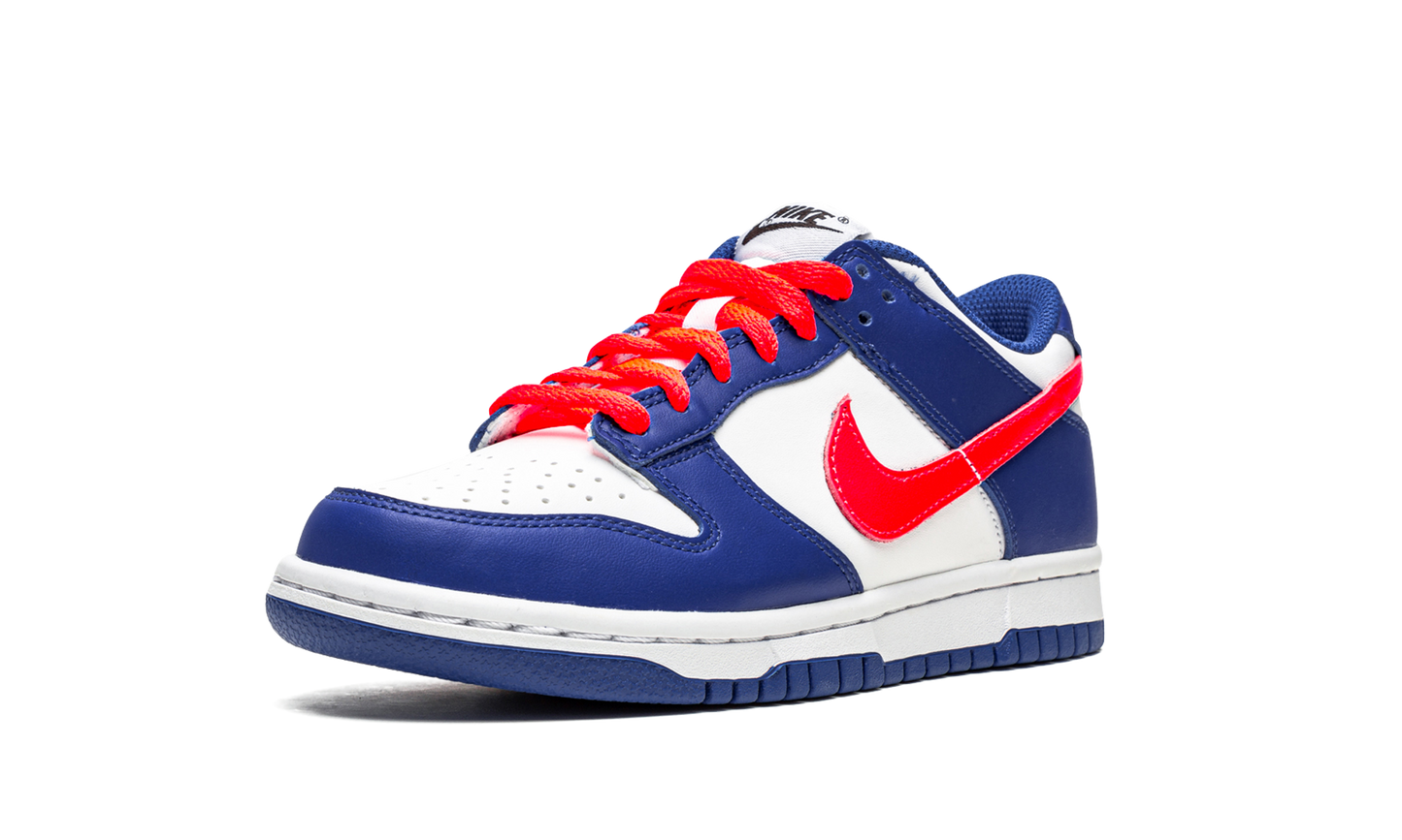 Dunk Low GS "Bright Crimson / Game Royal" CW1590 104