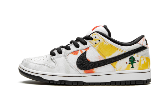 SB Dunk Low "Tie-Dye Rayguns 2019 - White" BQ6832 101