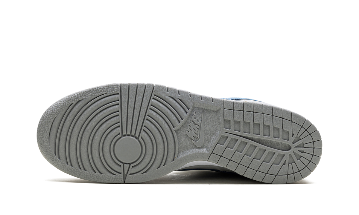 Dunk low "Silver Surfer" HF0391 001