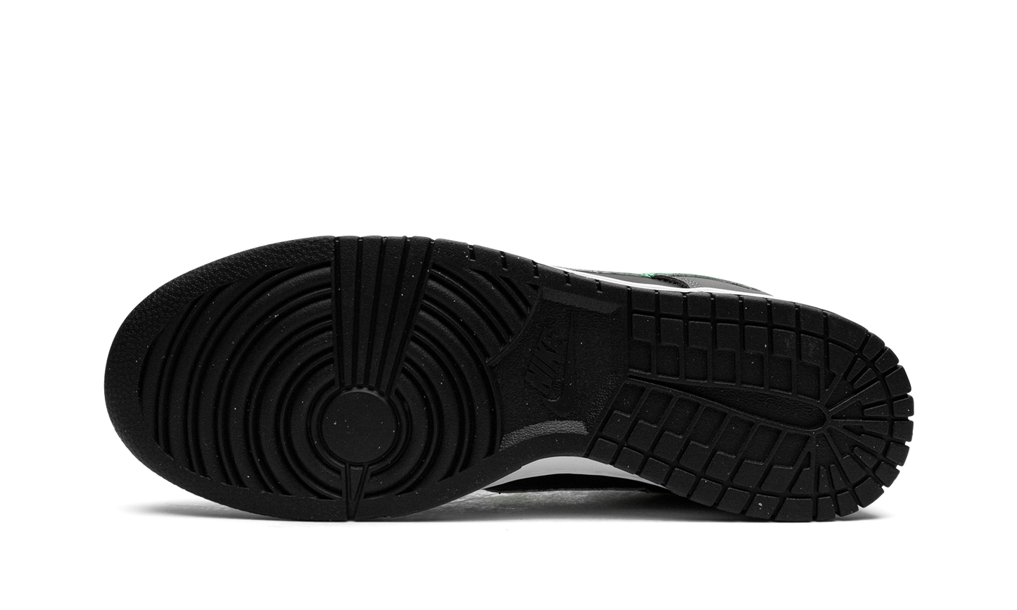 Dunk Low Retro "Black / Green Glow" FB3359 001