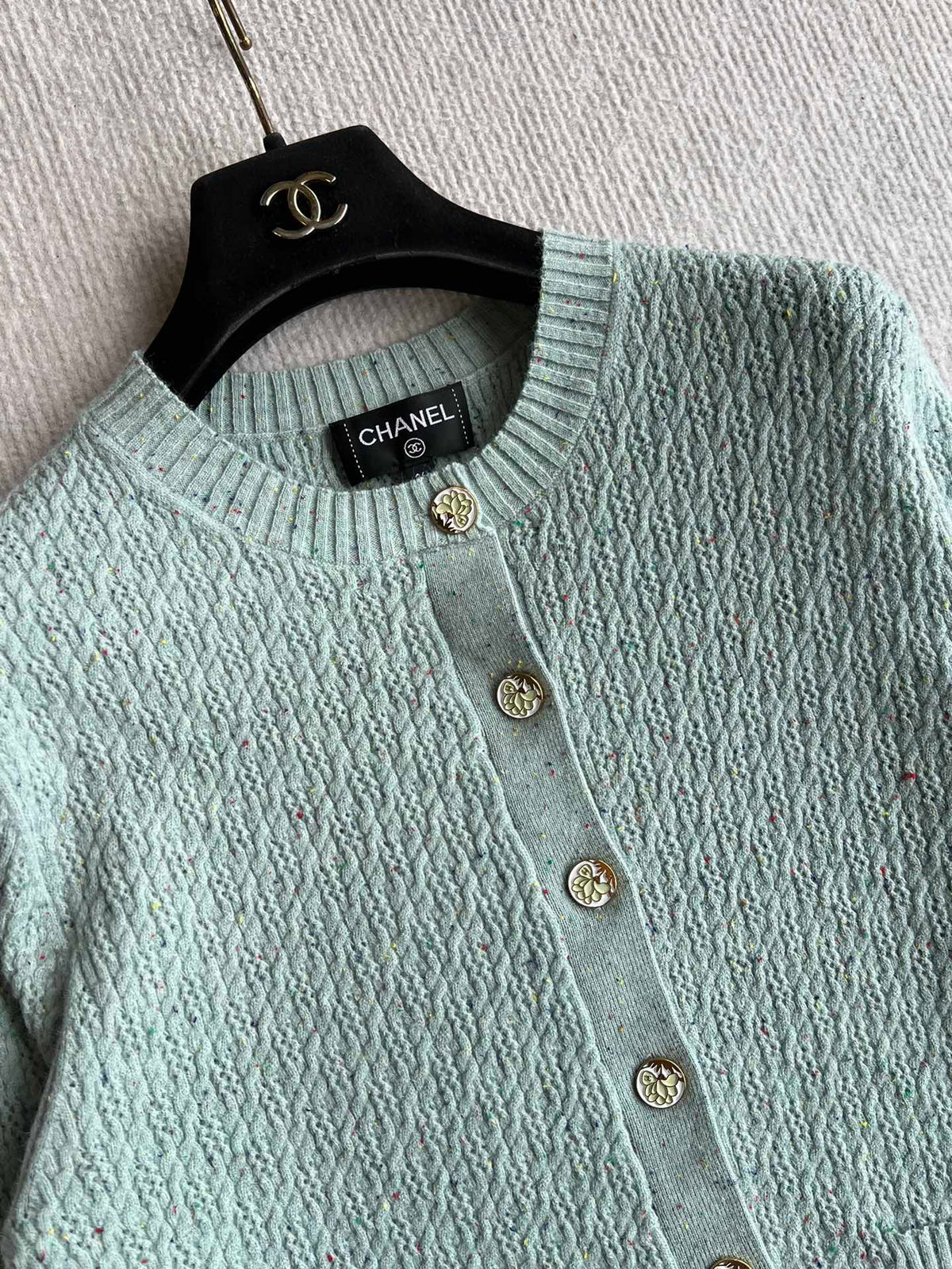 CC 25A Classic Round Neck Floral Wool Cardigan In Turquoise 275514