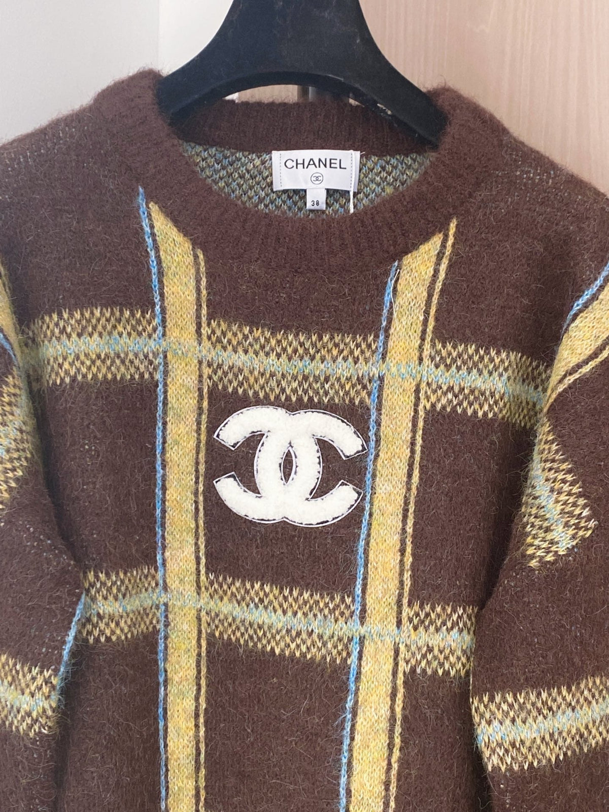 Chanel 2025 Two-tone Long Sleeve Sweater Wool 99240