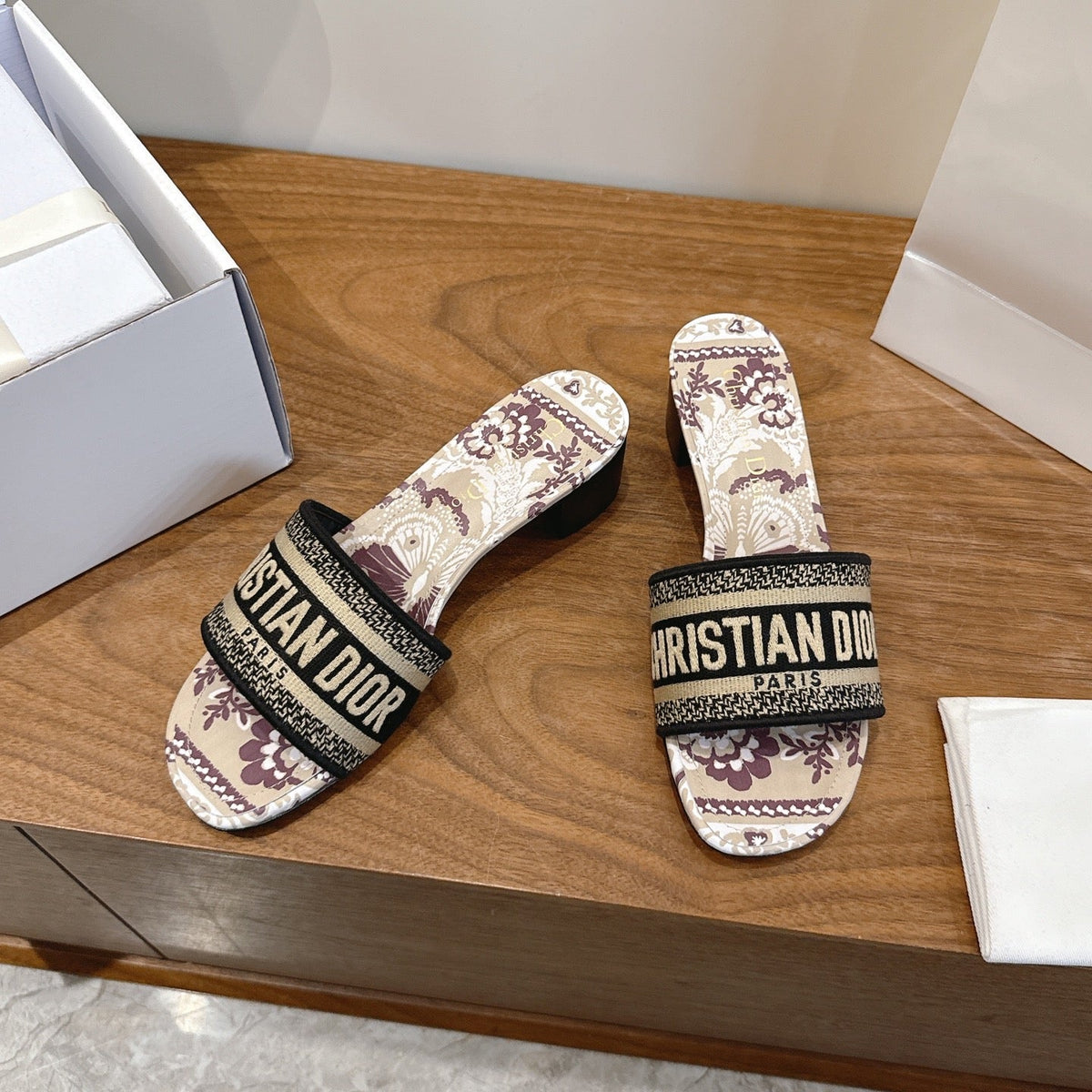 CD 26s Embroidered Sandals Canvas Cowhide 685577